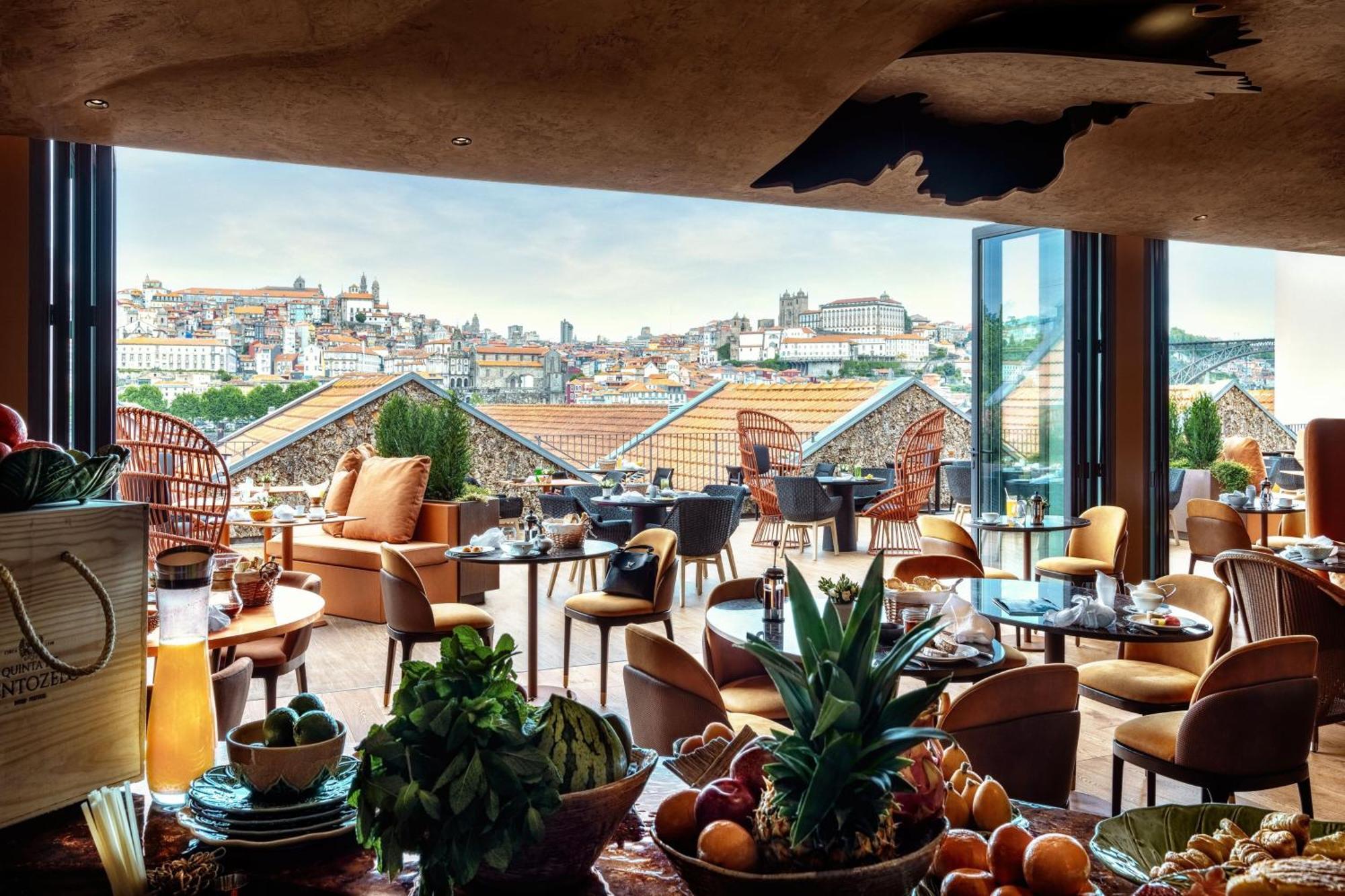 Forte De Gaia, Autograph Collection Vila Nova de Gaia Ngoại thất bức ảnh The Park's rooftop bar